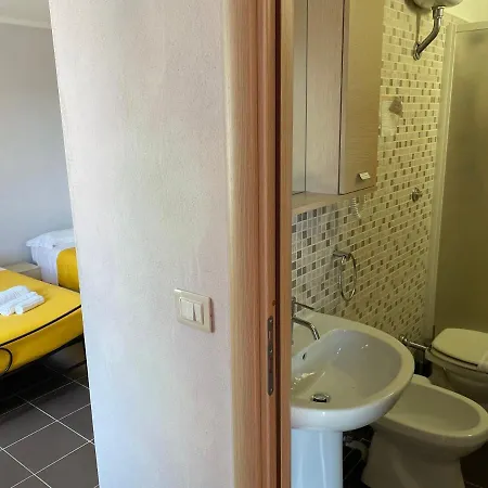 Bed & Breakfast Il Pettirosso Pollino 3*