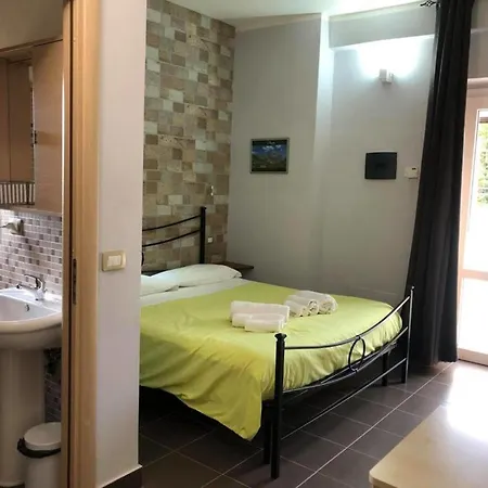Bed & Breakfast Il Pettirosso Pollino